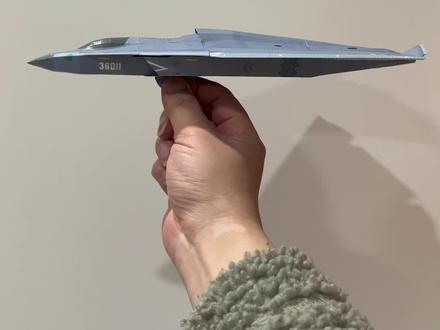 六代机 歼36 纸模飞机【飞行视频】