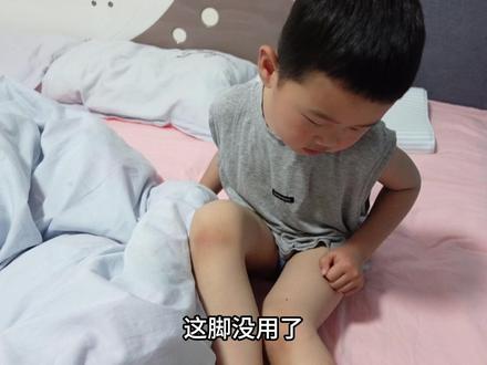 嫁了个逗比老公,又生了个戏精儿子是啥体验?父子俩每天在家花样百出随时随地飙戏,把我笑惨了#戏精日常 #萌娃搞笑日常 #戏精儿子
