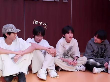 从小到大一直憋不住笑的豚好萌
#王橹杰 #萌