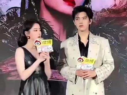 我姐发话了 把话题和固屏还给我们#迪丽热巴 #白日提灯 #白日提灯纯正姐狗味