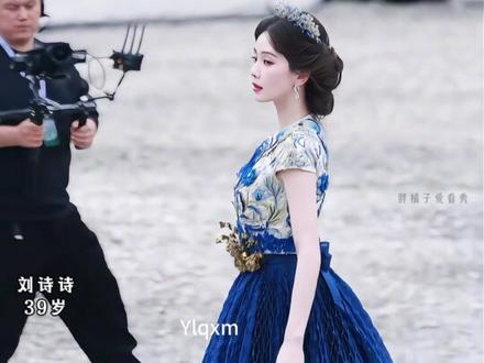 哈哈!昨晚的红毯确实把內娱大半女明星都请来了... #刘诗诗 #刘诗诗梦回龙葵 #张予曦 #陈妍希 #虞书欣