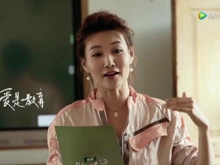 这个夏天热情美好,本以为那是开始,没想到却是唯一~解除假发封印放飞了的李主播或许在镜头前就此绝版了,以后就多上联播吧,那里才是真正只属于你们的“战场”#央young之夏 #你好生活 #李梓萌