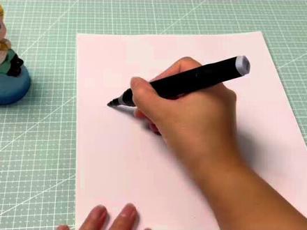 立体踢足球小人,轻松3步就能搞定的创意画,真心简单到没朋友 #简笔画 #立体画 #立体小人踢足球