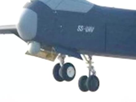 重大突破!“九天”无人机成功首飞