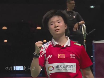 都说何冰娇的动作像林丹,球迷:她的动作是真有丹味。#羽毛球