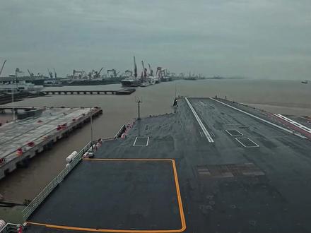 004号核动力航母正在建造,2035年过后的海军有多强?