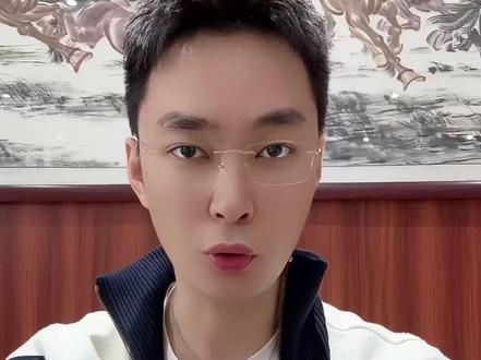 明天晚上7点我会准时开直播,很多事情我会在直播间里跟大家好好说说,也想当面感谢一直关心我们娘俩的叔叔阿姨,咱们明天直播间不见不散。#情感 #正能量#记录真实生活 #夫妻 #女人