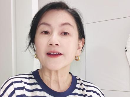 干皮、油皮把毛孔养小养干净,护肤方法是完全不一样的 #护肤 #变美 #毛孔粗大 #缩毛孔 #毛教授讲护肤