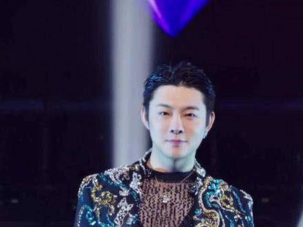 他开口一年火一首,却被当众嘲讽“一首歌吃一辈子”! #宝石老舅 #音乐 #OI相对那就针锋相对 #抖音精选 #低智商犯罪
