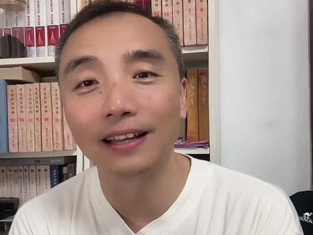 彪哥在吉隆坡 #董宇辉 给211同学汇报行程报平安#与辉同行 #董宇辉拥有暖评最多的评论区