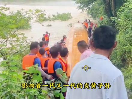 湖南麻阳龙舟,逆水行舟30公里参赛,独属于中国人的浪漫,速度与激情, #中华文化 #龙舟精神 #这大概是龙舟赛最拼的人 #麻阳龙舟