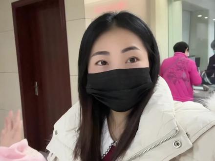 越南人可以办中国的银行卡了.以后不用担心没有中国卡存钱了