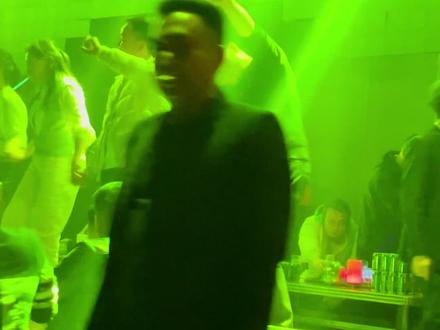 #酒吧现场 等我有了电动车