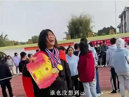 高考分数最高的三个人,竟然是这样的结局!!
#高考 #正能量 #高考状元 #励志