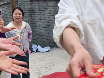 好宠粉的王奕然#王奕然 #心动匹诺曹开机大吉
