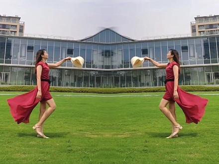 今天教你们一个简单又有趣的镜像双胞胎,喜欢的一起来学吧#豆包知道 #手机摄影 #教程 #课件分享