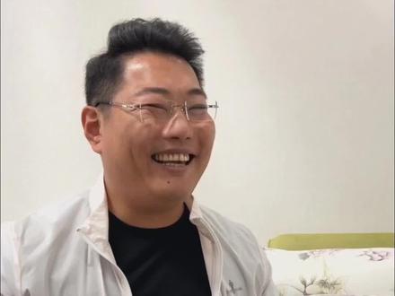 自从失去双腿,便自己动手改裤子,久而久之练就一身针线手艺#陈州读书会#无腿勇士陈州#努力成为更好的自己