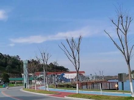 推荐宣城周末最值得去的地方—新港国际游乐场,风景超级美可以划船、放风筝#安徽宣城 #宣城旅游 @抖音小助手