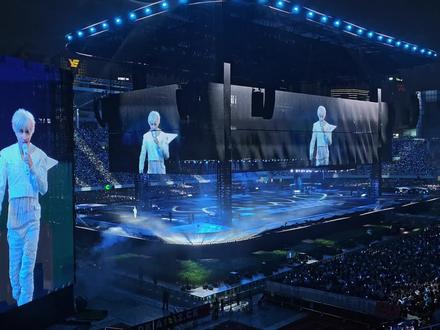 看台717的绅士大合唱!!好爱这样的四面台
#万兽之王广州 #薛之谦