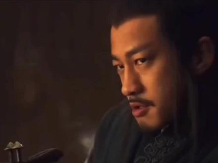 51岁何润东躺赢翻红