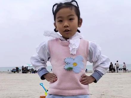 青春没有售价,西安开车到三亚,我们途径北海,北海银滩去过了了,北海美食街侨港风情街,好吃好玩,住宿也不贵,就是一路走来比较费司机,明天目的地湛江 #赶海 #海边 #捡贝壳 #北海银滩 #西安自驾三亚