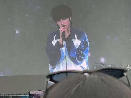 一次线下就这样被张子墨狠狠圈粉#张子墨 #音乐节 #南宁太空奇缘音乐节 #夯拉了