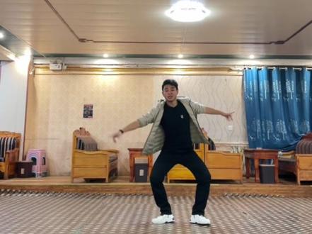 新舞蹈: 歌名《金钥祈舞》@Tubodynasty丶SL #舞蹈 @会火 动作有点不熟练嘿嘿😊 希望大家能喜欢