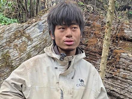 张家界七星山荒野求生第35天,林北表示或在第38天时止步比赛 “这是一场很不错的旅途,已经知足”#张家界七星山荒野求生 #林北 #大河报河南 #荒野求生