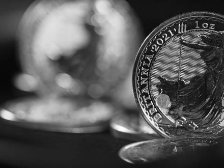 白银为何暴涨 #零距离看懂财经 #燃起来了大国重器 #银价 #宏观经济 #财经