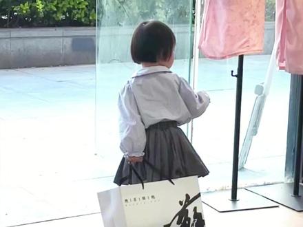 在女儿的强烈要求下,我们来西安买旗袍啦! #旗袍#买衣服#西安#平价