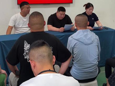 太原别洋务车友,正式成功拿下太原巡游网官方公会资格!
这一刻,不仅是我个人的努力,更是所有车友一路支持、一路陪伴的结果。
从今天起,我们车队正式迈入正规官方公会行列,
以后在太原跑车,我们给兄弟们兜底、给大家争取福利、保障权益、规范运营。#别洋务车友 #网约车 #太原 #上热搜