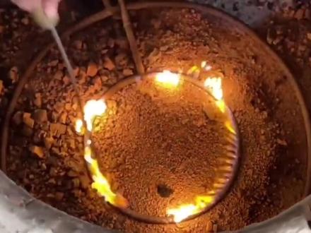 不同国家做烧饼 周村烧饼是这样做的 那么小的面团 你吃过吗 #烤饼 #酥饼 #薄饼 #全民玩面粉