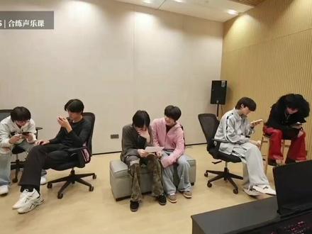 《野心家》练习 这个橹橹和瑞瑞好好笑
剪的可能没那么好🙏 视频有点长#野心家#橹瑞