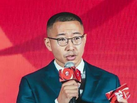 你还记得这个满头白发的央视解说吗?于嘉我心目中最好的篮球解说 #NBA #篮球 #篮球解说 #于嘉解说#CBA