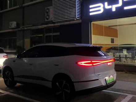 #海狮06EV 车友们,你们装了这个后备箱灯带没有,一杯奶茶钱搞定,效果直接拉满,你们觉得呢?#比亚迪汽车 #海狮06 #深迪俱乐部