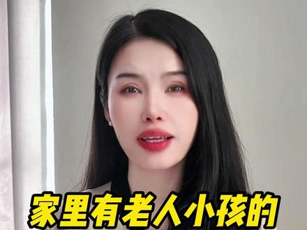 99的人都不知道遇到这种虫子千万不要用手拍 #蛾蚋 #小飞蛾 #热点小助手