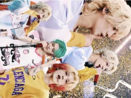 鹿晗四巡演唱会纪念册开箱vlog