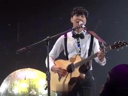 「亚洲天后」滨崎步突然出现林俊杰演唱会,现场立刻沸腾了!