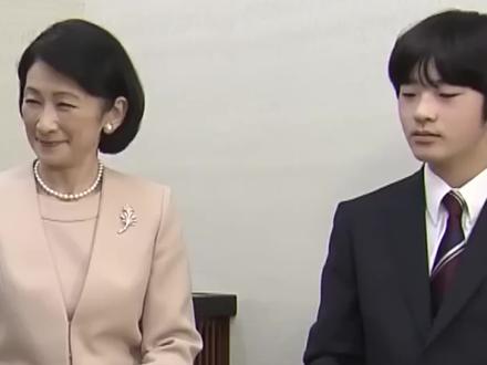 16岁悠仁亲王又高又帅,继承纪子妃的美貌,未来天皇的确堪当大任