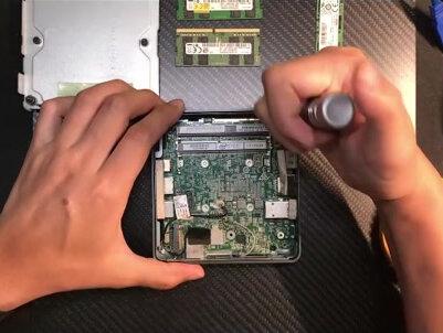 Intel NUC8 豆子峡谷 拆机流程