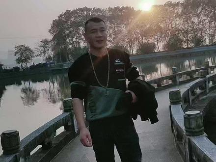 老头乐直接变成了两截#交通安全 #老头乐 #抖音二创激励计划 #vlog十亿流量扶持计划