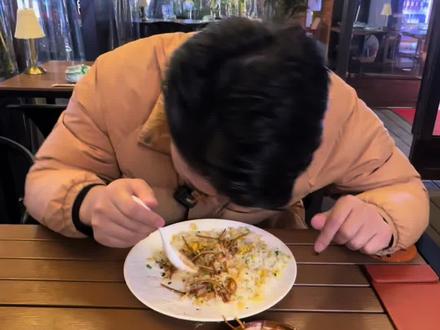 我拿你当兄弟,你拿我当工具
#看到最后 #请兄弟吃饭