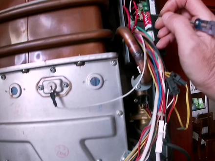 燃气热水器振动大,开热水轰轰响,什么原因?师傅教你轻松修好#家电维修 #热水器维修 #学知识长见识 #干货分享建议收藏