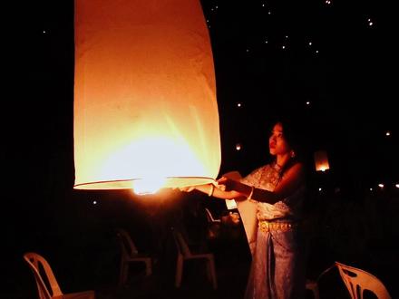 11月的清迈,是星星洒落在人间|天灯节vlog #旅行推荐官 #清迈 #天灯节 #泰国 #泰国旅游 #治愈