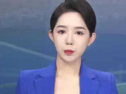 #新国标电动车 上线遭吐槽。“简约版”新车使得家长接送学龄儿童、日常生活采购等高频场景受到直接影响,甚至一些车型被指连放置雨衣、安全头盔等基本随车物品都困难。归根结底,电动自行车首先是服务于大众#日常出行 的工具,其综合价值应在安全、实用与成本之间取得最大公约数。#电动车 #接娃