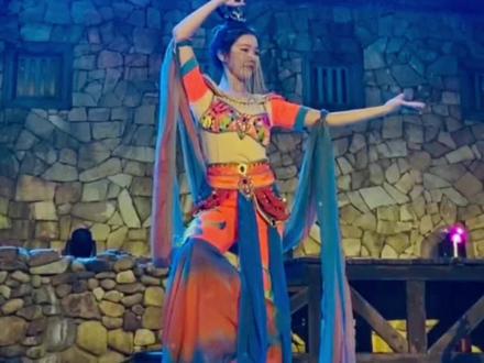 梅州客天下2天1夜保姆级攻略🌟中秋国庆想短途旅游的宝子真的可以安排起来~#周末去哪玩 #梅州客天下艺术家园酒店 #好好旅行节 #世界客都国潮不夜城 #国庆假期被安排明白了