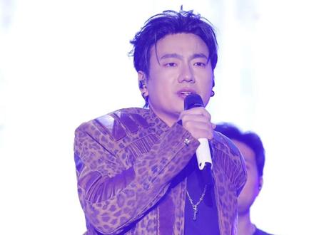 “哇~曾经蹬过泥”
#海来阿木 #你的万水千山