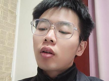 如何用豆包来练习自己的表达 第一次一镜到底的记录自己的表达,比我想象中的糟糕
#练习表达 #豆包 #口播 #认知思维