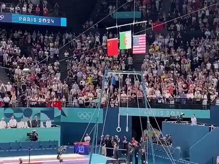 奥运赛场奏响阿尔及利亚国歌,歌词为反对法国殖民统治而创作 #奥运会 #国歌 #阿尔及利亚