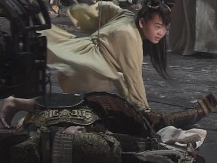 小哪吒的表现太精彩了!一套动作行云流水,一气呵成#封神第一部